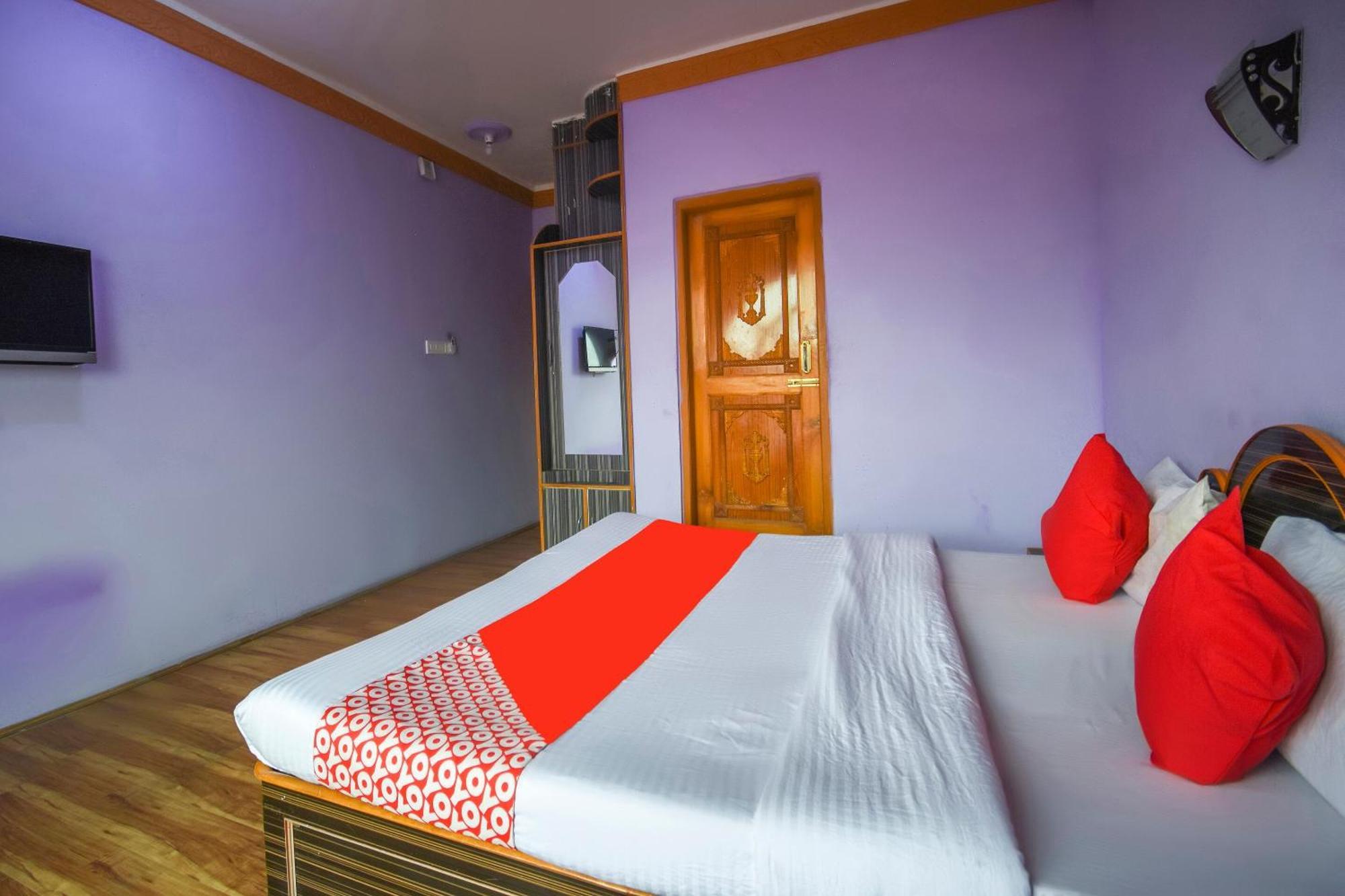 Oyo Hotel New Divine Kashmir Durgjan Esterno foto