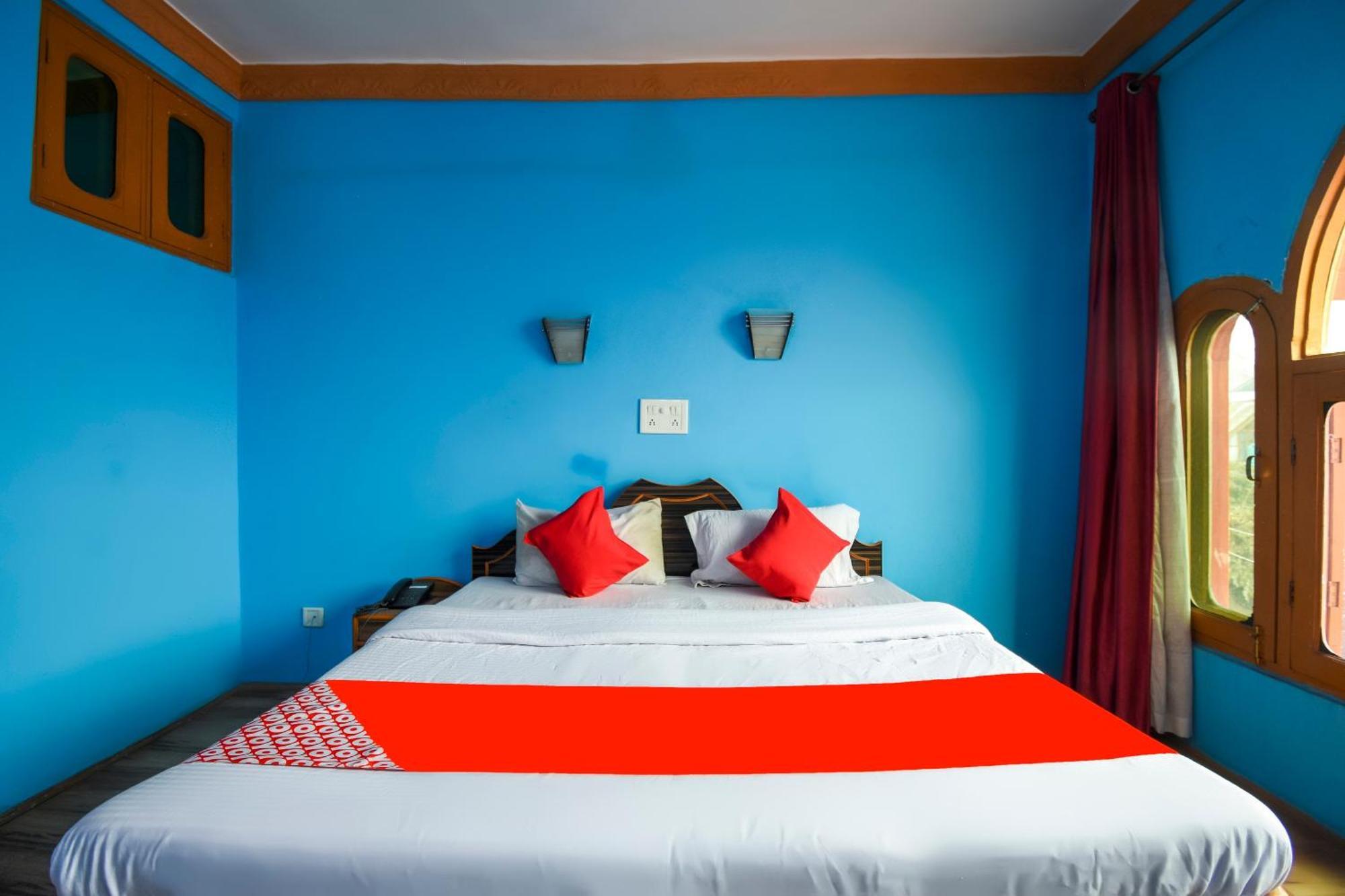 Oyo Hotel New Divine Kashmir Durgjan Esterno foto