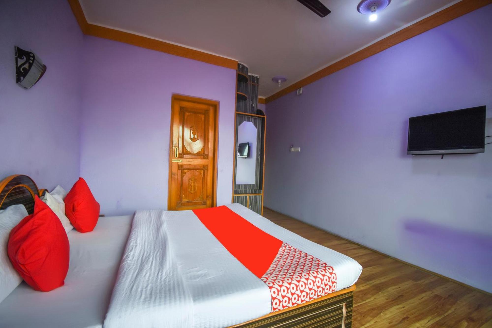 Oyo Hotel New Divine Kashmir Durgjan Esterno foto