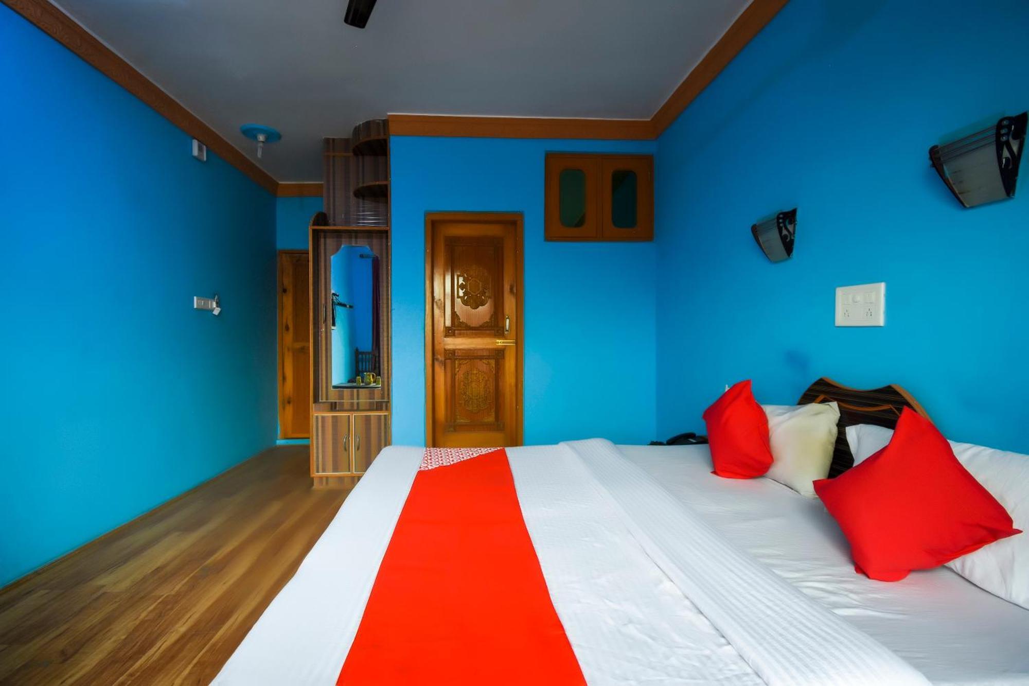 Oyo Hotel New Divine Kashmir Durgjan Esterno foto